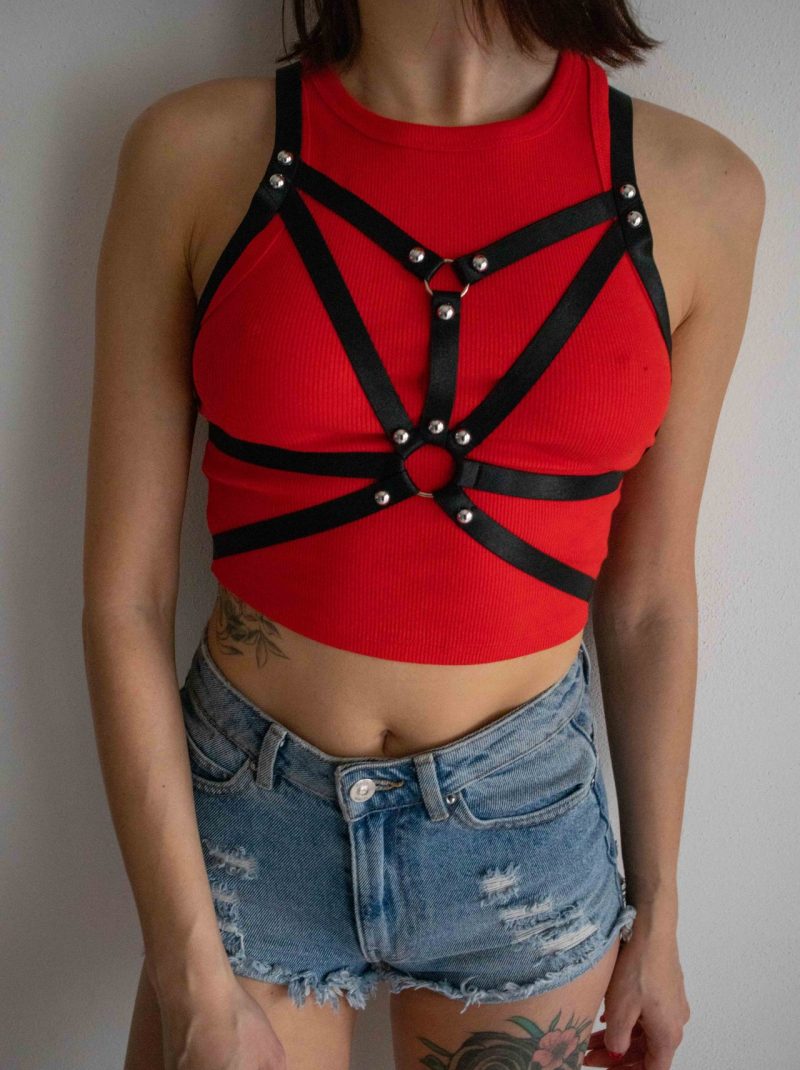 Harness - popruhy - festival a párty outfity